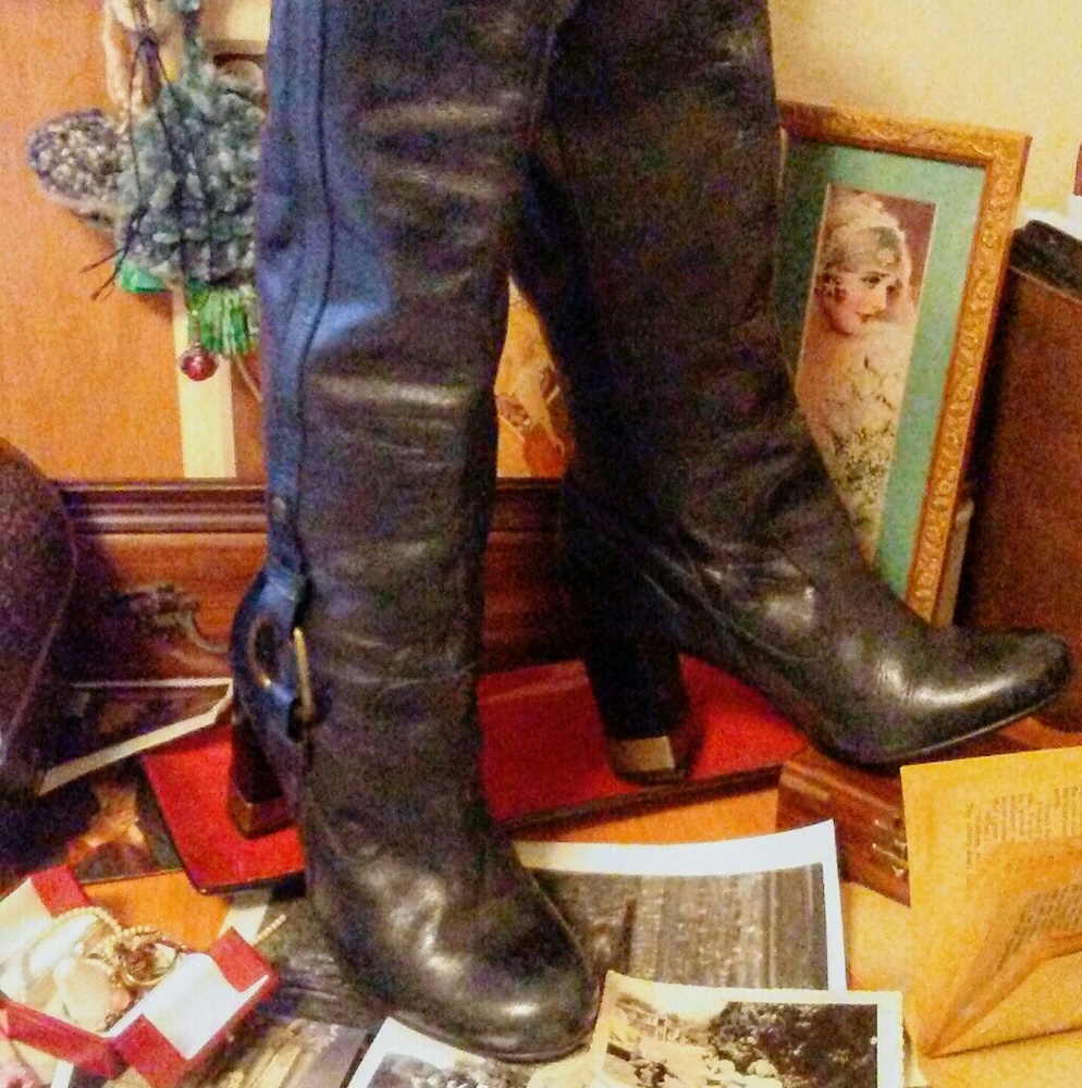 EUC leather Steve Madden pull on knee high boots